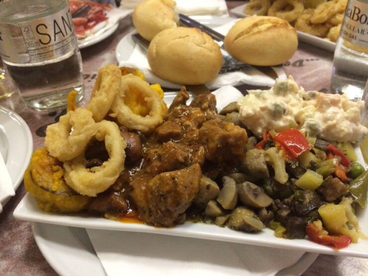 Mallorca: Dinner Experience With the Famous "Paella Man" - Experience Details