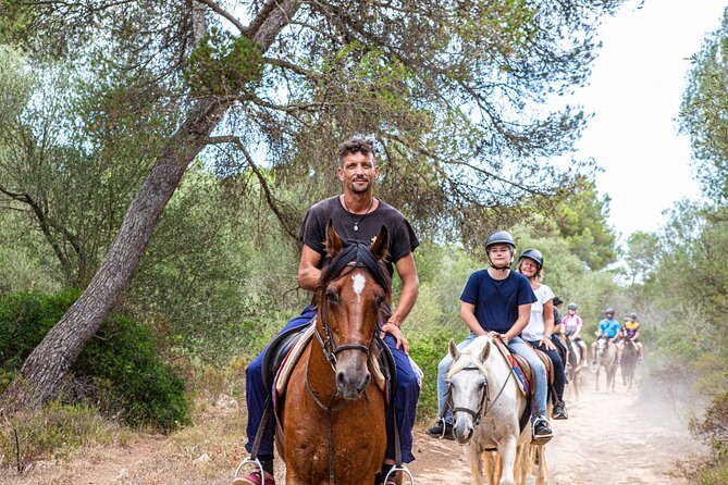 Mallorca Evening Tour: Horseback Riding, Dinner and Dance - Overview of the Experience