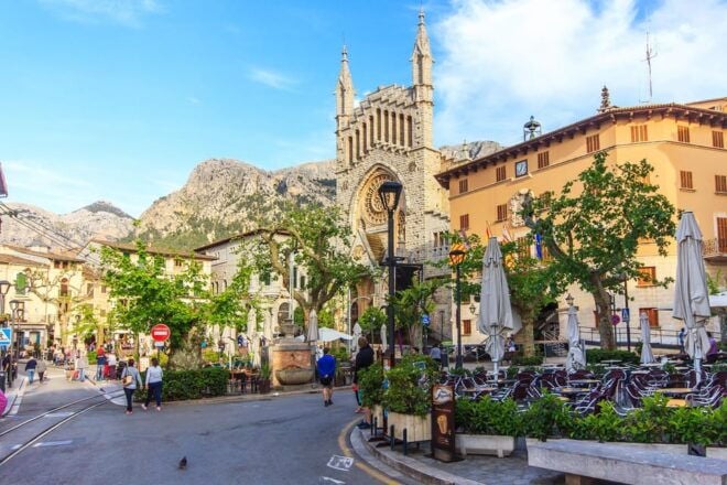 Mallorca: Full-Day Island Tour by Train, Tram, and Boat - Natural Wonders