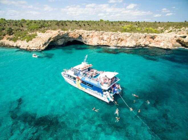 Mallorca: Glass-Bottom Catamaran Along the East Coast - The Sum Up