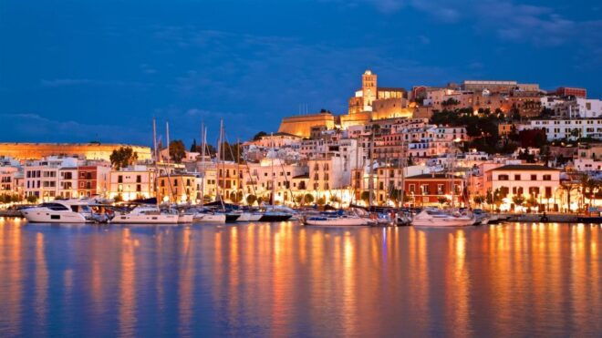 Mallorca & Ibiza Tour (Ink. Ferry, City, Beach, Club, Tapas) - Meeting Point