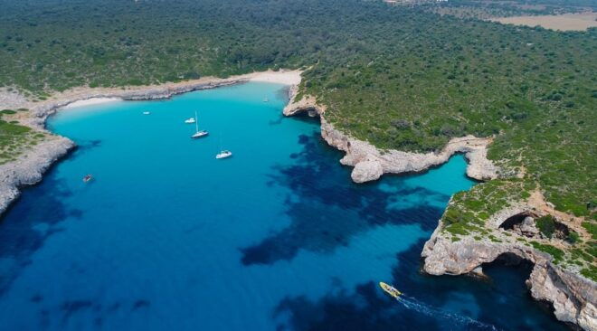 Mallorca: Natural Park Boat Tour With Snorkeling - Guided Tour Features