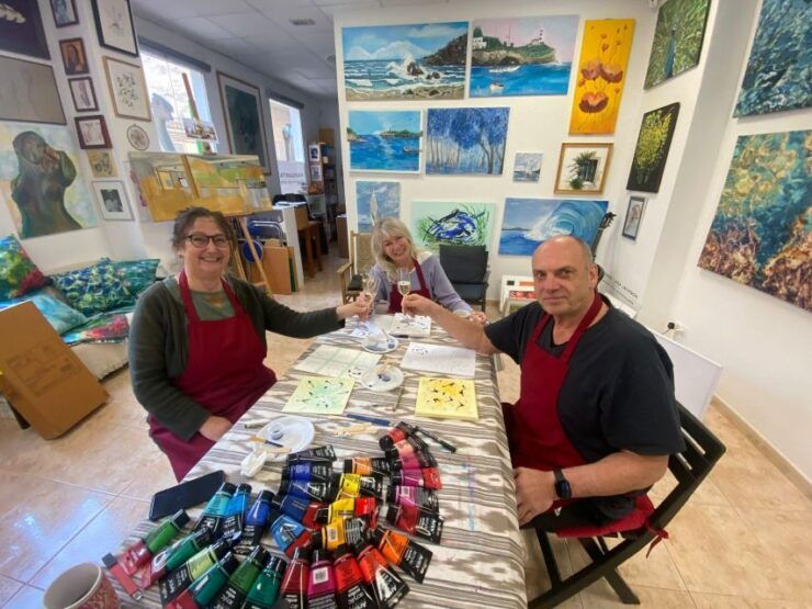 Mallorca: Painting Like Miró - Instructor Expertise and Group Size