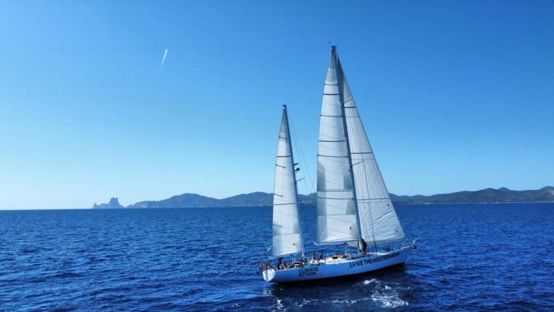 Mallorca: Palma Bay Cruise on a Magnificent 72-feet Sailboat - Deep Dive into the Itinerary
