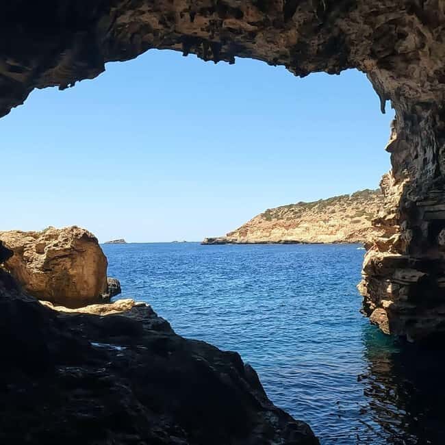 Mallorca: Private Boat Tour with Snorkeling & Snacks - Practical Details