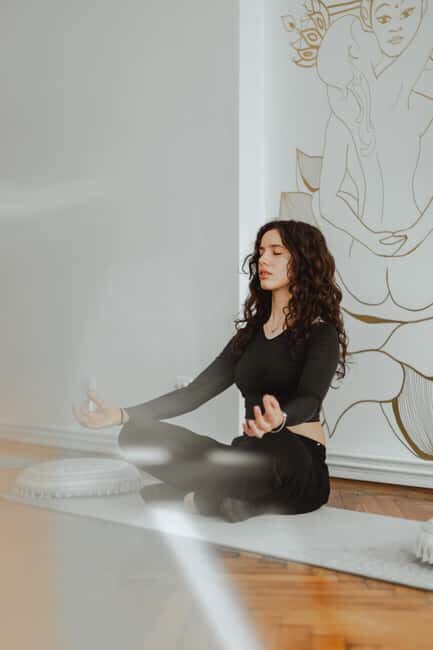 Mallorca: Private Yoga and Energy Healing Experience - The Setting: Studio vs. Beach