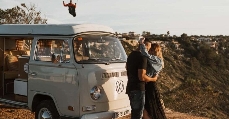 Mallorca: Vintage Sunset Tour by the Sea With a Picnic - Good To Know