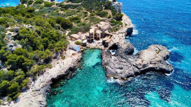 Mallorca: Vintage Sunset Tour by the Sea With a Picnic - Hidden Gem Photo Opportunity