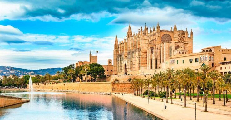 Mallorca Walking & Picnic Tour (Ink. Town, Nature, Beach) - Booking Details