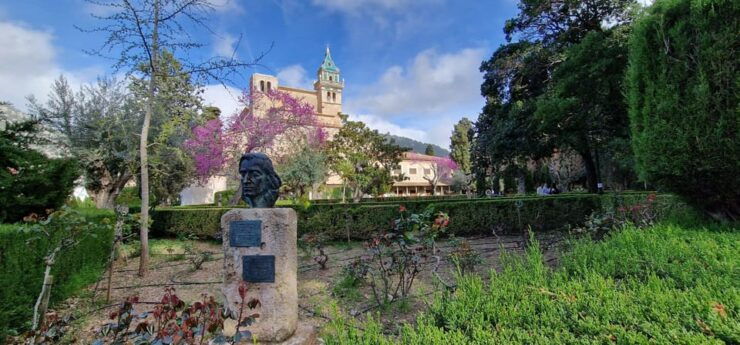 Mallorca: West Coast & Orange Valley Minibus Tour GERMAN GUIDE - Good To Know