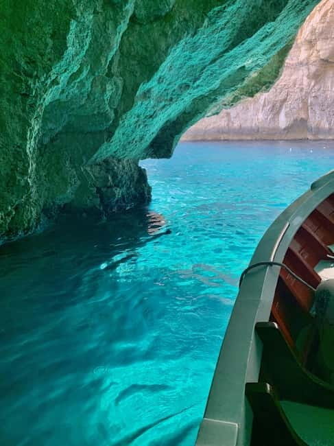 Malta: 5 hr Vintage Bus Tour - Mdina & Blue Grotto inc. food - Who Should Consider This Tour?