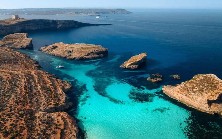 Malta: Blue Lagoon, Comino, Gozo & Crystal Lagoon Sea Caves - FAQ