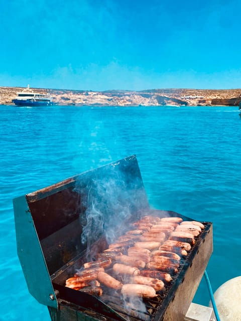 Malta: Catamaran La Zingara Private Day Charters Renting - Good To Know