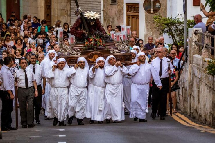 Malta: Good Friday Afternoon Procession With Transportation - Experience