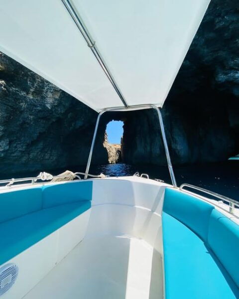 Malta/Gozo/Comino/Crystal Blue Lagoon & Caves Boat Charters - Ideal for Couples, Families, and Friends