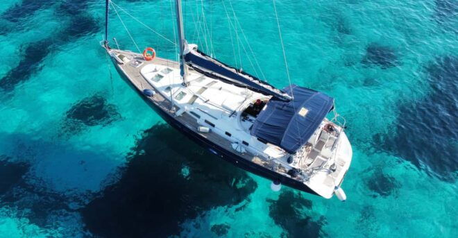 Malta Gozo Comino: Sailing Charter - Boat and Equipment