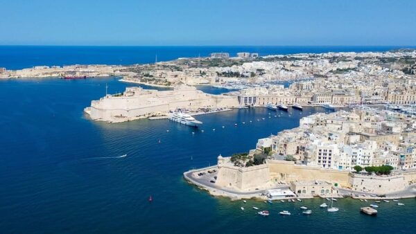 Malta: Hop-On Hop-Off Island Exploration Bus Tour - Getting Around Malta