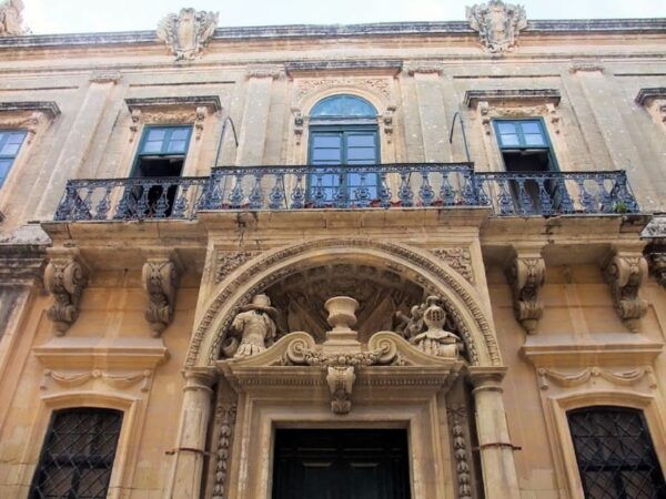 Malta: Mdina and Rabat Walking Tour With Catacombs - Discovering Rabat