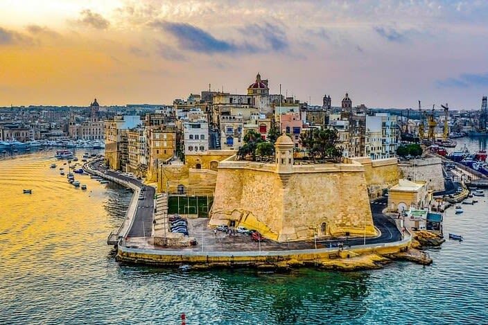 Maltas Harbours and Creeks Sightseeing Cruise from Sliema - The Grand Harbour and its stone defences