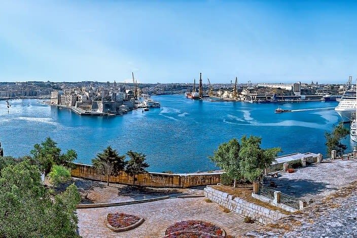 Maltas Harbours and Creeks Sightseeing Cruise from Sliema - What the 90-minute outing is like