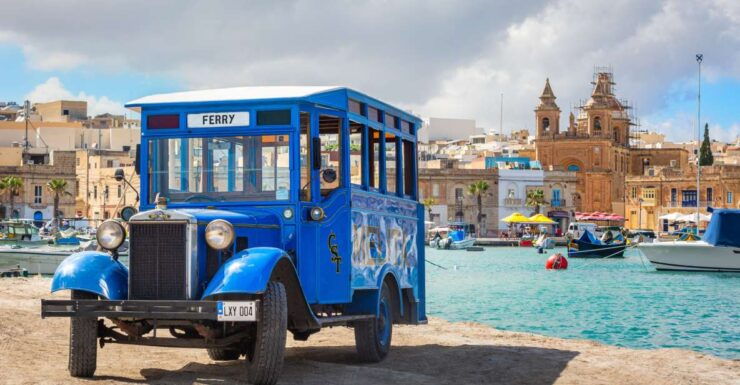Malta: Scenic Tour by Vintage Bus Including Palazzo Falson - Booking and Logistics