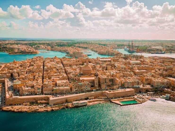 Malta Traveller App (300 Exclusive Discounts) - Booking and Flexibility