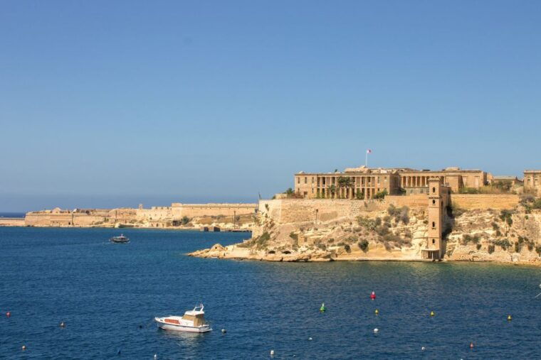 Malta: Vintage Bus Ride through the Three Cities - The Sum Up