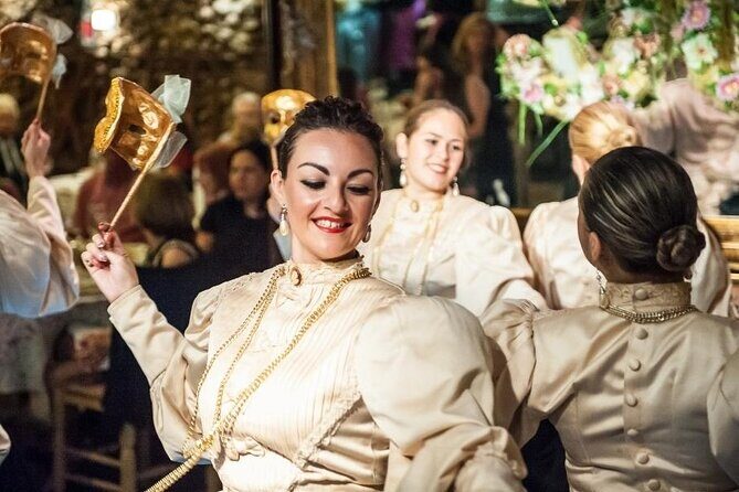 Maltese Traditional Dinner and Folklore Show with Transfers - Transport: Convenience with Caveats