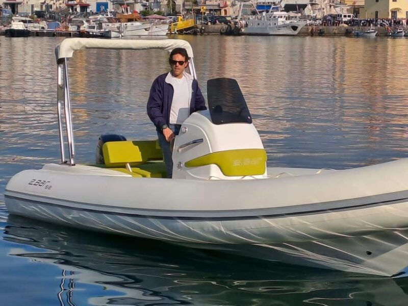 Maluma Charter: Tour del Golfo di Napoli e delle sue Isole. - Good To Know