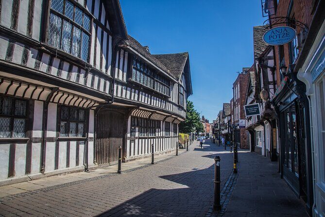 Malvern Hills, Vale, Black and White Herefordshire Online Guide - Exploring the Malvern Hills, Vale, and Black & White Herefordshire: An Honest Review