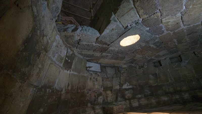 Mamertine Prison, Roman Forum and Palatine Hill ticket - Climb Palatine Hill for palaces and views