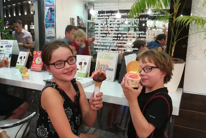 Mamma Mia! Kids & Family Food Tour in Rome W Pizza & Gelato - Guides and Inclusions