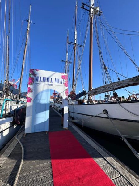 Mamma Mia Lisbon Boat With OPEN BAR - Tips for a Great Experience