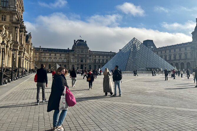 Mamma Mia! Paris Louvre Museum Guided Tour Kid-Friendly Activity - Reviews and Cancellation Policy