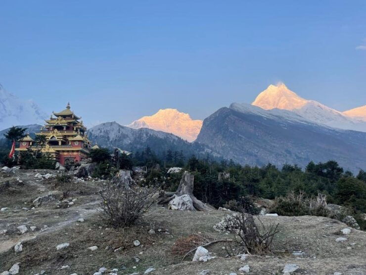 Manaslu Circuit Trek 13days - Key Points