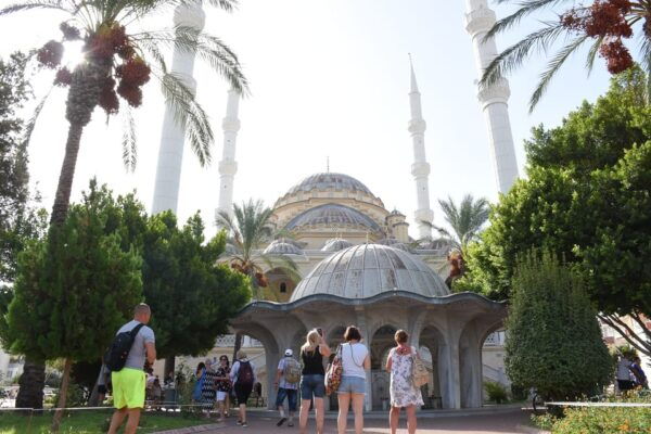 Manavgat: Guided Aqueduct, Waterfall & Green Lake Tour - Scenic Attractions Overview