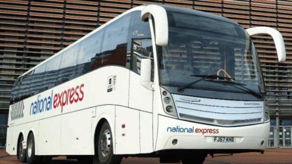 Manchester Airport: Bus Transfer To/From Leeds - Flight Departure Timing