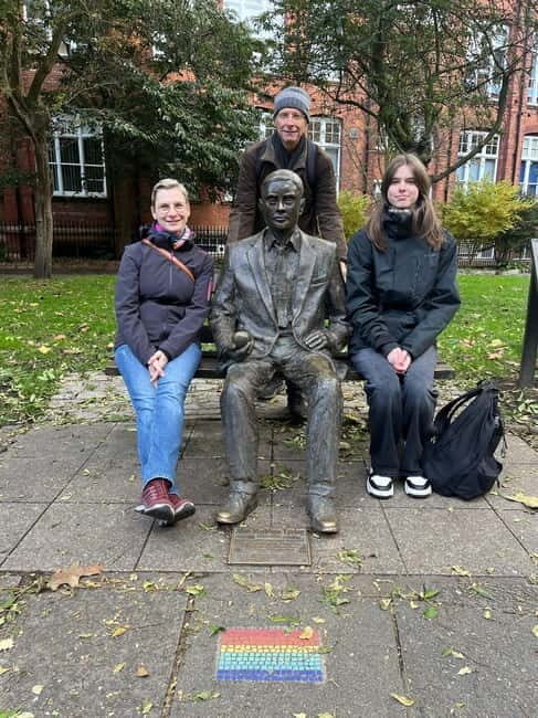 Manchester City Highlights Walking Tour - Highlights & Unique Features