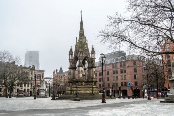 Manchester: First Discovery Walk and Reading Walking Tour - Important Information