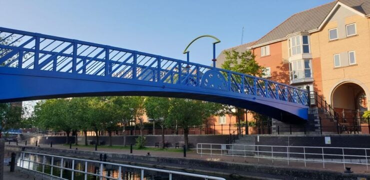 Manchester: Salford Quays Guided Walking Tour - Experience