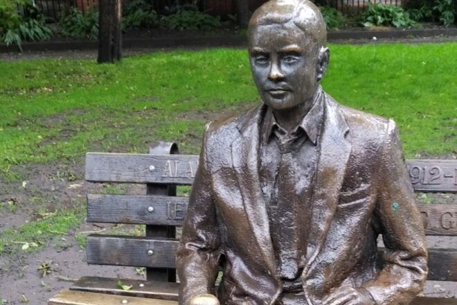 Manchester: Self-Guided City Sightseeing Treasure Hunt - Reservation
