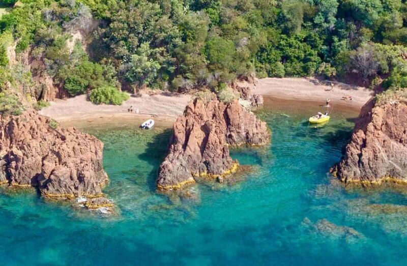 Mandelieu: Visit and aperitif by private boat - Good To Know