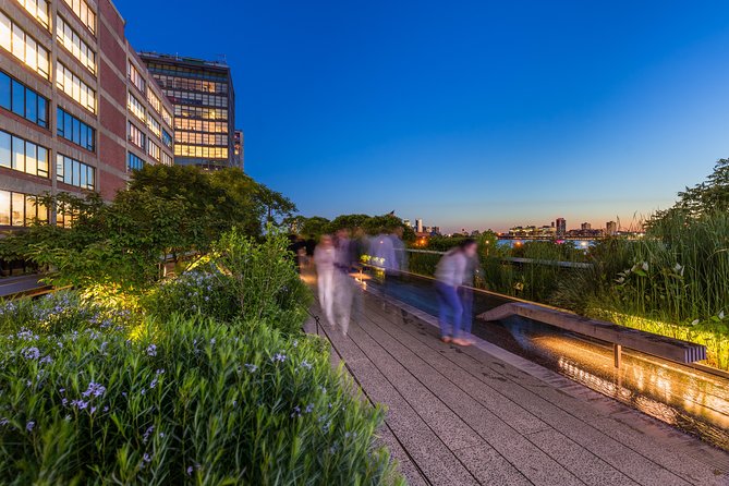 Manhattan Neighborhood Private Customized Walking Tour - Meeting and Pickup Options