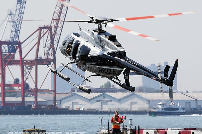 Manhattan Sky Tour: New York Helicopter Flight - Meeting and Pickup