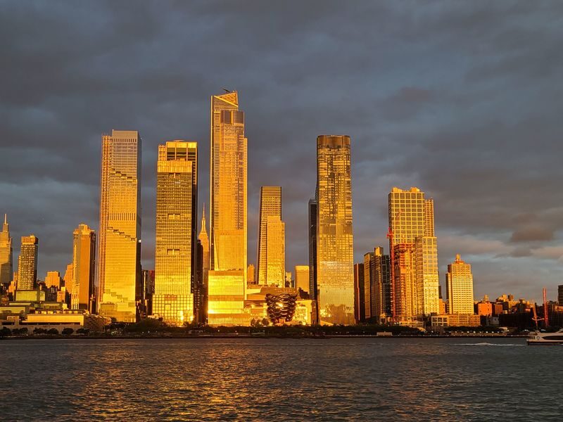 Manhattan Skyline and Statue of Liberty Night Cruise in New York - Who should book this cruise
