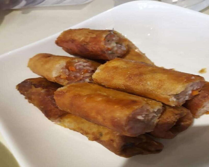 Manila: Binondo Chinatown Food Tour with Free Food Samples - The Atmosphere and Group Dynamics