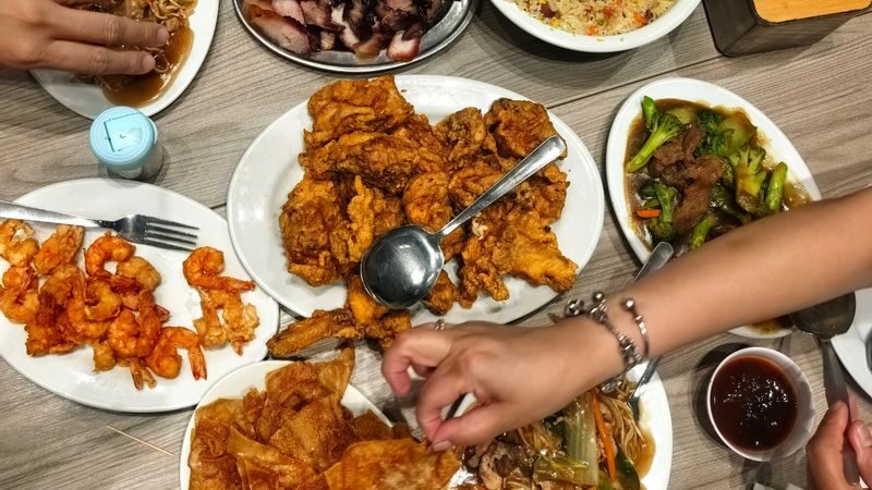 Manila Binondo Half-Day Local Food Experience - Following the food through Ongpin and Escolta