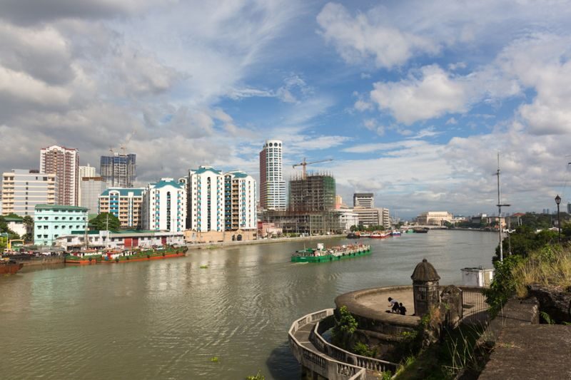 Manila Highlights Tour & SM Shopping Experience - Intramuros, churches and a modern store in one outing