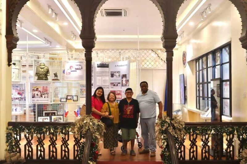 Manila: Malacañang Heritage Tour with Hotel Pickup & Drop - The Experience of the Guides