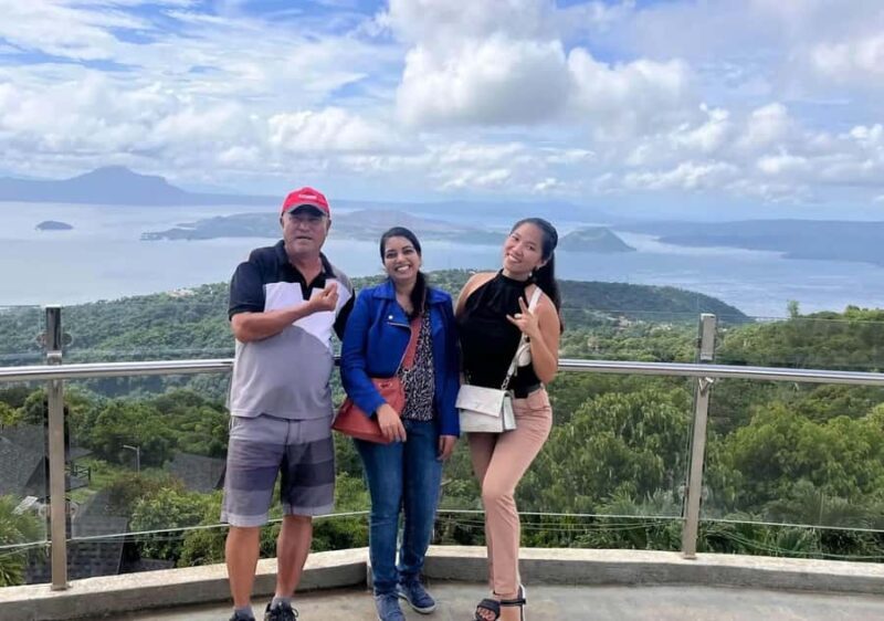 Manila Tagaytay Highlands Tour: Scenic Ridges & Castle - Lunch: Tagaytay’s Famous Bulalo and Ridge Cuisine